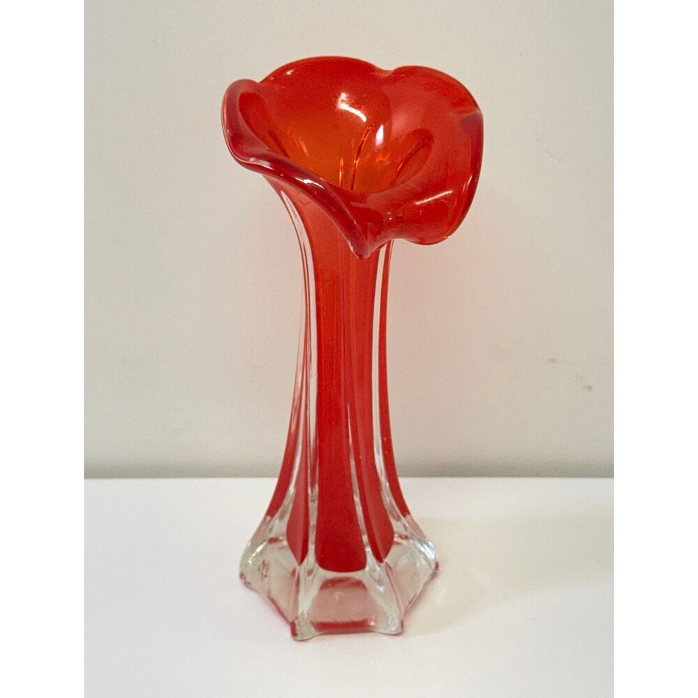 Red & Clear Art Glass Vase Faceted Base Flared Ruffled Rim 9 in Tall
